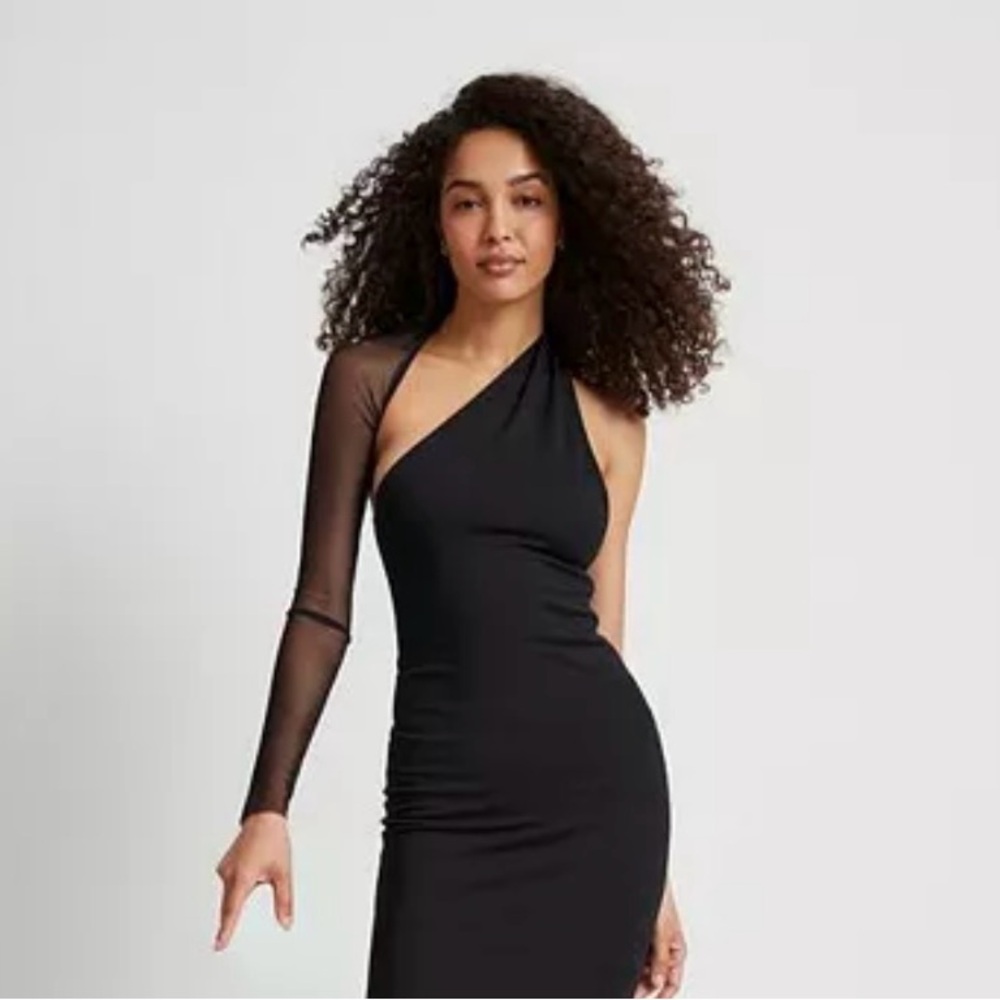 Elegant One-Shoulder Black Dress
